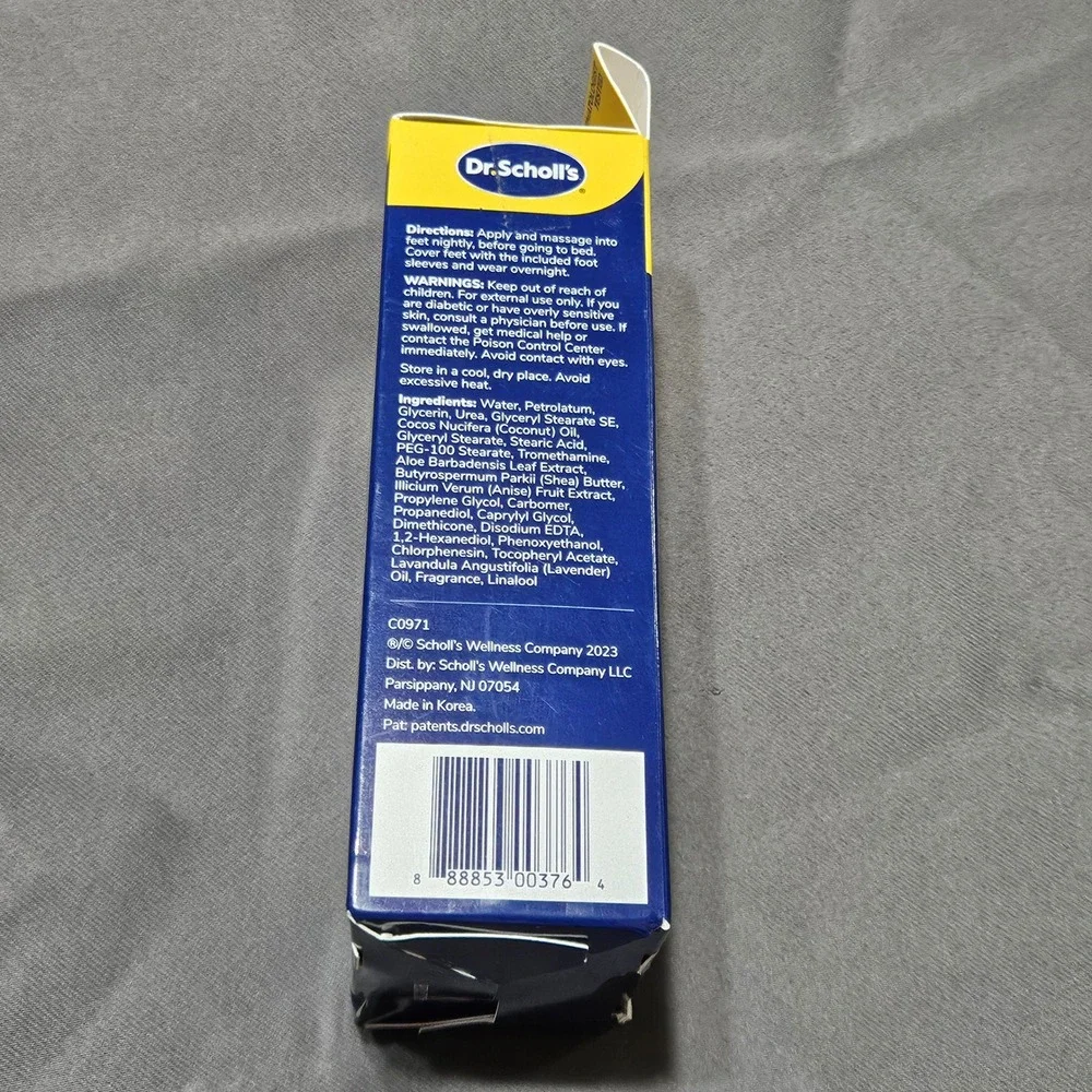 Dr. Scholls Rough Dry Foot Renewal Ultra Overnight Treatment Kit 3oz Cream Socks